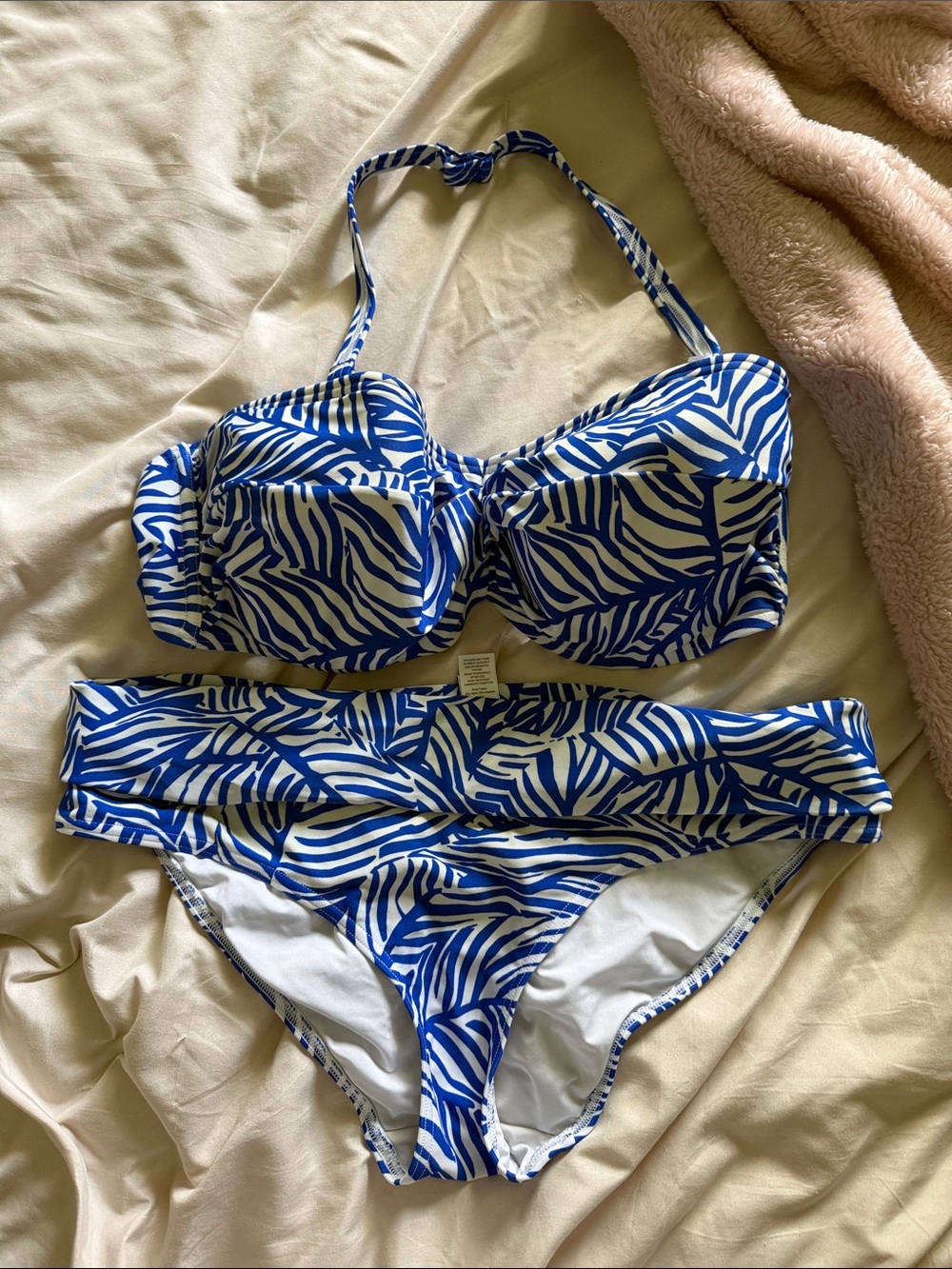 Figleaves bikini set 36DD and size 14 bottoms GUC